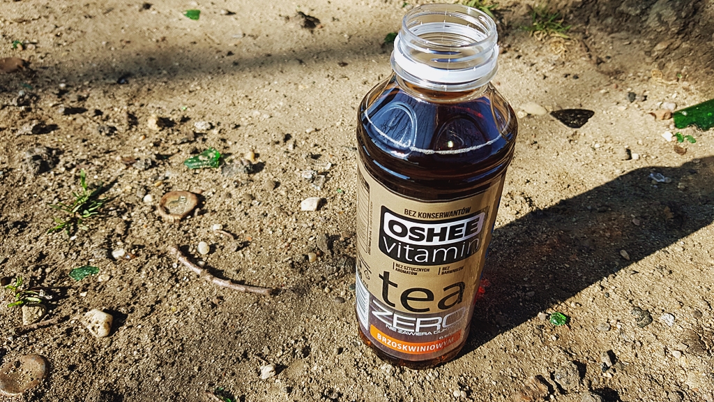 Oshee Vitamin Tea ZERO (brzoskwiniowa) - wygląd napoju