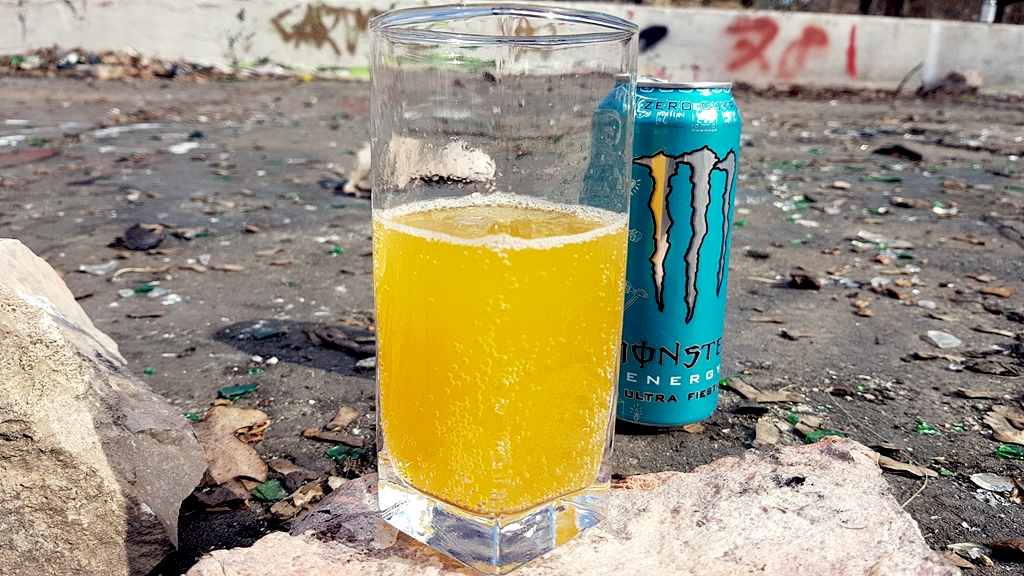 Monster Energy Ultra Fiesta (bez cukru)